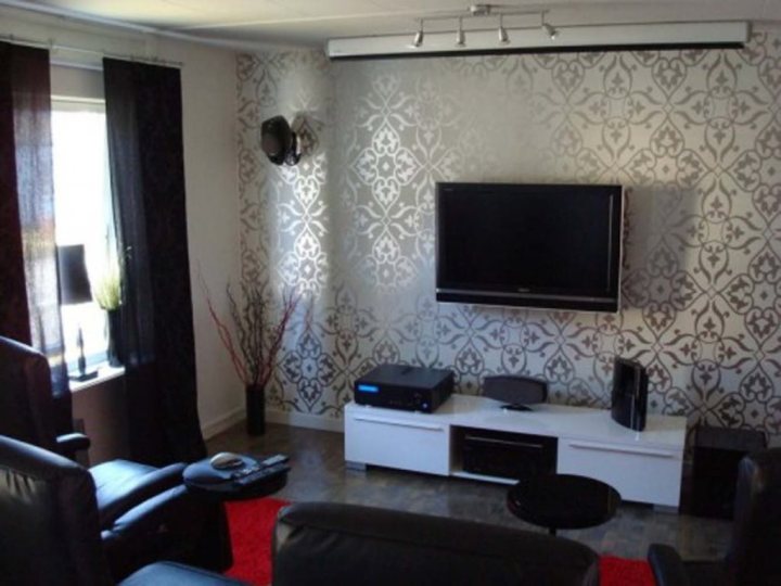 29-silver-living-room-accessories